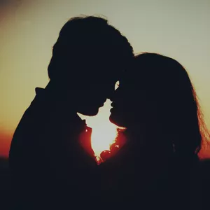 Imagem de capa para o Ebook Amor Além do Sentimento – Uma Jornada de Decisão