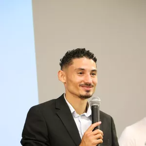 Image de couverture pour le Cours en ligne École Surnaturelle d’Évangélisation : Victor Serpa