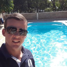 Aprenda Em Duas Horas A Limpar Sua Piscina Igui Jozimar Ribeiro Learn A New Skill Online Courses And Subscription Services Hotmart
