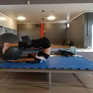 Imagem de capa para o Curso online Yogalates