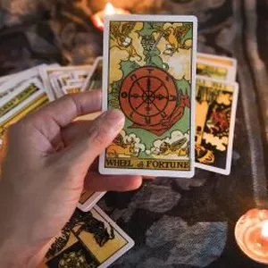 Imagem do curso Descubra o mundo do Tarot com a Cigana Luara
