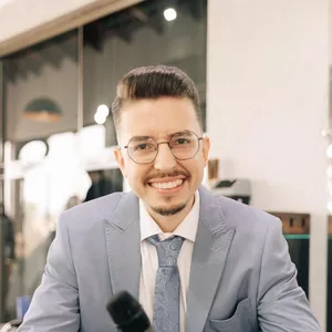 Imagem de capa para o Curso online Voz em Forma – Desafio de 21 Dias para Fortalecer e Proteger Sua Voz