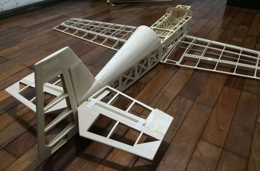 Plantas de aeromodelos para corte em CNC