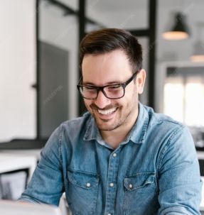 Ricardo M., Dueño de E-commerce.