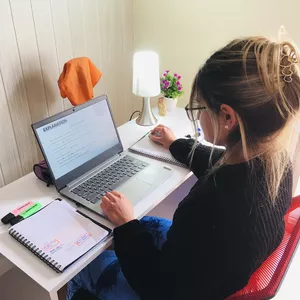 Imagen de portada para Curso online Clases de Inglés con Evelyn