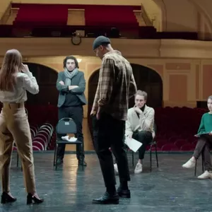 Imagem do curso "Curso Expressões Expressivas: Domine a Arte da Atuação com STANISLAVSKI"