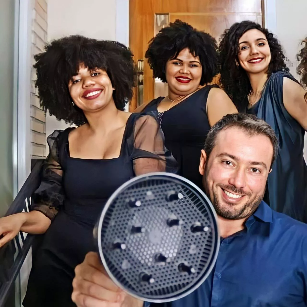 Curso Design de Cachos - Videoaulas de Corte, Cor, Tratamento e Finalização — imagem 2