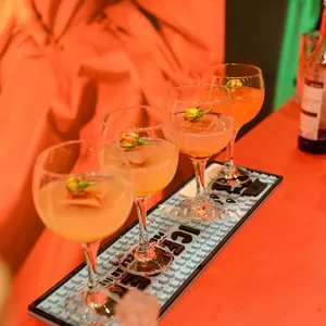 Imagem de capa para o Ebook Imersão ao mundo do Bartender 