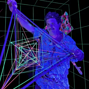 Imagem do curso Esculturas com Linhas em Geometria Sagrada