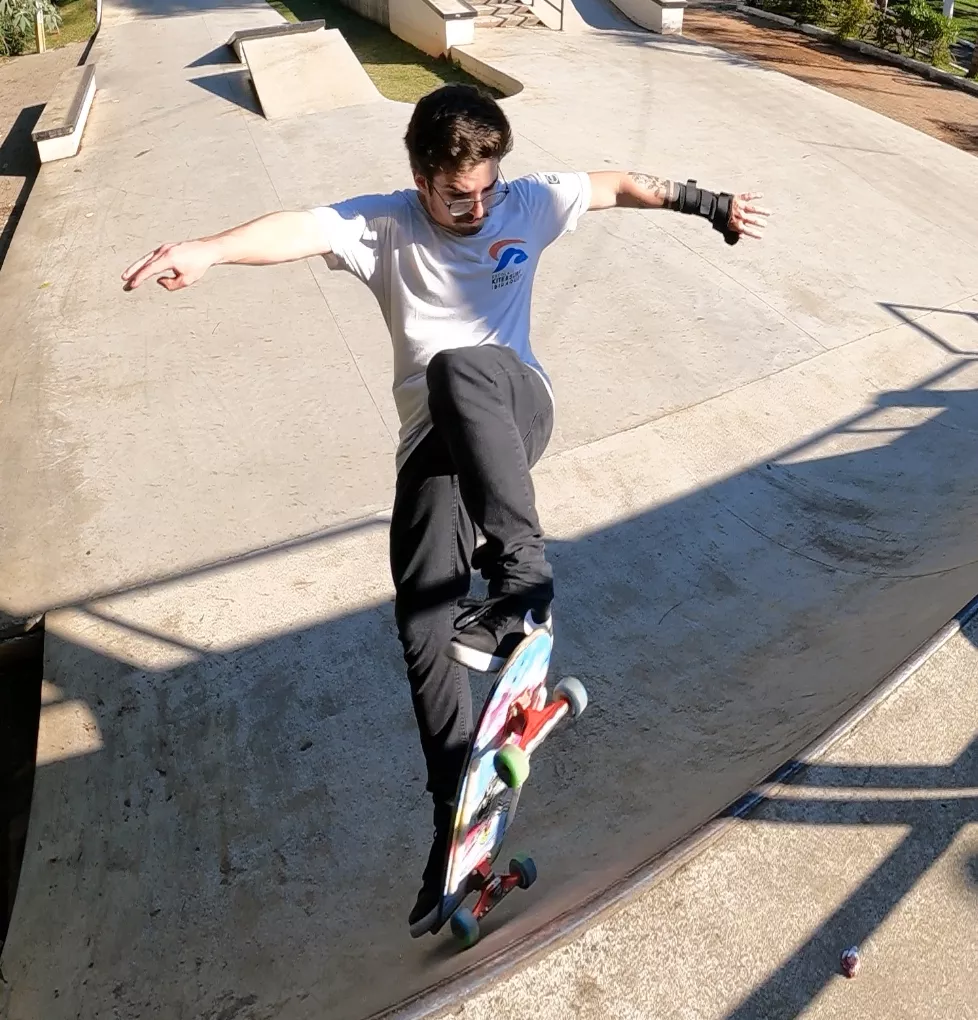Professor de Skate Révisson Silva 