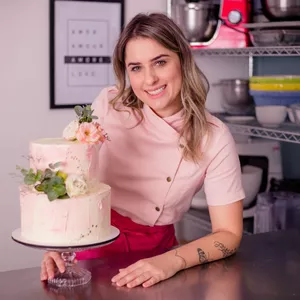Imagem de capa para o Curso online Divina Ganache - A Arte dos Bolos Trufados