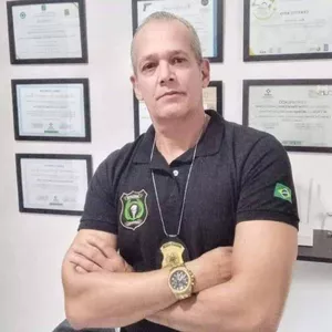 Imagem de capa para o Curso online Curso de capacitação e qualificação de porteiro.