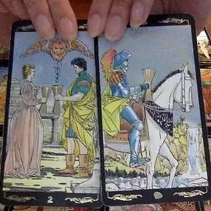 Imagen de portada para Curso online Descubre a las Videntes y Tarotistas Buenas 🌟🔮