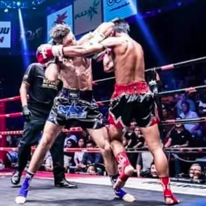 Imagen de portada para Curso online DESTRUYE CON EL CLINCH (MUAY THAI CON RICHI ÁLVAREZ)