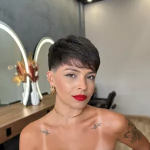 Imagem de capa para o Curso online Passo a Passo do Corte Pixie