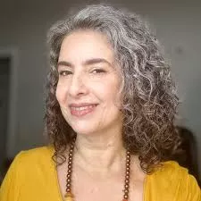 Claudia Marinho