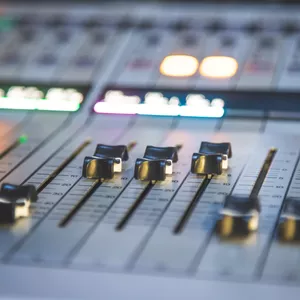 Imagen de portada para Curso online Producción musical con coqui selection intermedio