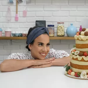 Imagem de capa para o Curso online Curso de bolos Naked Cake 2.0