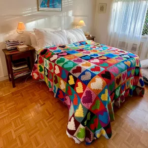 Imagem de capa para o Curso online Colcha de Crochê: Amor em Quadrados 