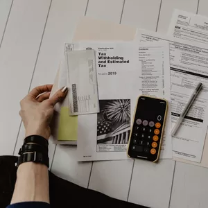 Imagem do curso Guia Prático para o Controle Financeiro: Organize Suas Finanças e Veja Seu Dinheiro Render Mais