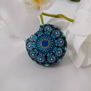 Imagem de capa para o Curso online Curso de mandalas em pedras