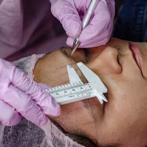 Imagem do curso Design de Sobrancelhas START