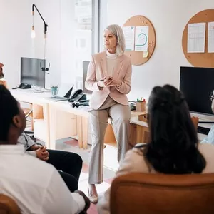 Imagem de capa para o Curso online Treinamentos Loja Eros Gerente