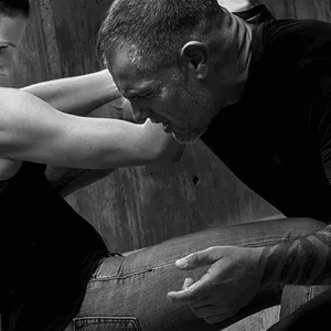 Imagem de capa para o Ebook Aulas de Krav Maga