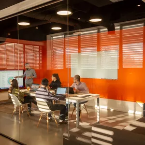 Imagen de portada para Ebook Domina la coordinación de proyectos de construcción e interiores