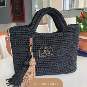 Imagem de capa para o Ebook Bolsa Pasta em Crochê