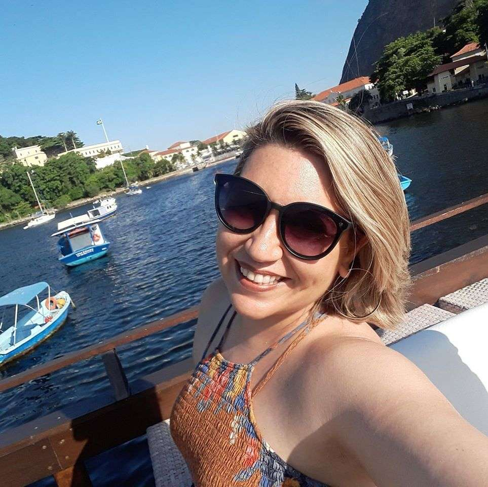 Aline Siqueira - 45 anos