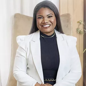 Imagem de capa para o Curso online Assessoria Completa de Cirurgia Plástica: Realize Seu Sonho com Segurança