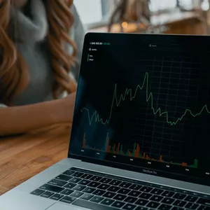 Imagem de capa para o Ebook Inversiones inteligentes: Estrategias efectivas para todos