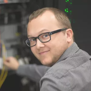 Imagem de capa para o Curso online FX ISP+ Decisões estratégicas para Projetar, implantar e suportar redes de alta demanda