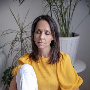 Imagen de portada para Curso online ✨ PENSANDO EN TI: Iniciación Reset Femenino 8 MEDITACIONES +  ✨