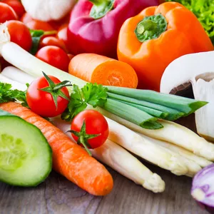 Imagem de capa para o Ebook Alimentação saudável e equilibrada.  