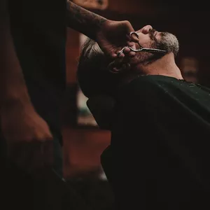 Imagen de portada para Curso online Elevando seu Talento: Como se Tornar um Barbeiro de Alto Nível