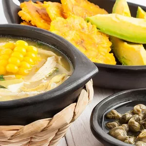Imagen de portada para Ebook RECETA COLOMBIANA DEL AJIACO 