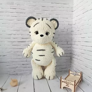 Cover image for Online course White Tiger Doll Crochet Pattern