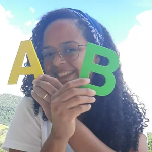 Imagem de capa para o Ebook Atividades de Alfabetização com a Prof. Adna - Letras A, B e C