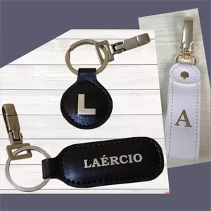 Imagem de capa para o Ebook Apostila com 3 Moldes de Chaveiros - Amanda Zamproni