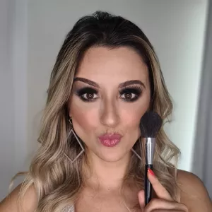 Imagem de capa para o Curso online Curso de Maquiagem online - Tatiane Pereira 