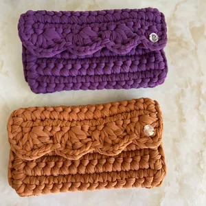 Imagem de capa para o Curso online Clutch Íris