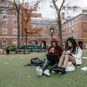 Cover image for Online course Curso Universidade do Inglês