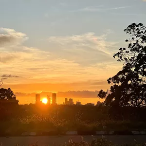 Imagem de capa para o Curso online Pôr do Sol na Cidade