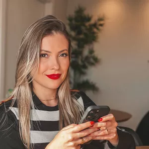 Imagem de capa para o Curso online Coleção completa Presets Florescer para fotos 