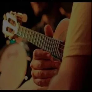 Imagem de capa para o Ebook dicionario de acordes de cavaquinho para canhoto