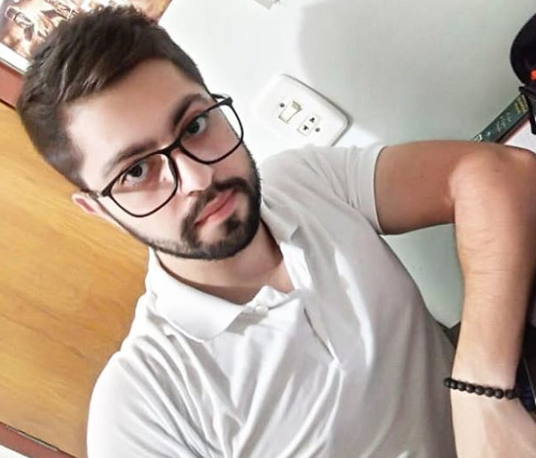 Thiago Antunes - Acadêmico de Engenharia Civil