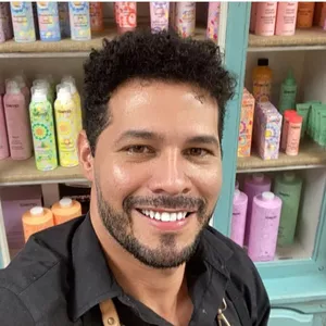 Cover image for Online course Bridal Hair Academy