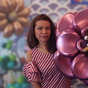 Imagen de portada para Curso online Modelado de Flores en globos, Edición Flores del bosque